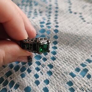 Emerald Green Men's Statement Ring - Silver Tone